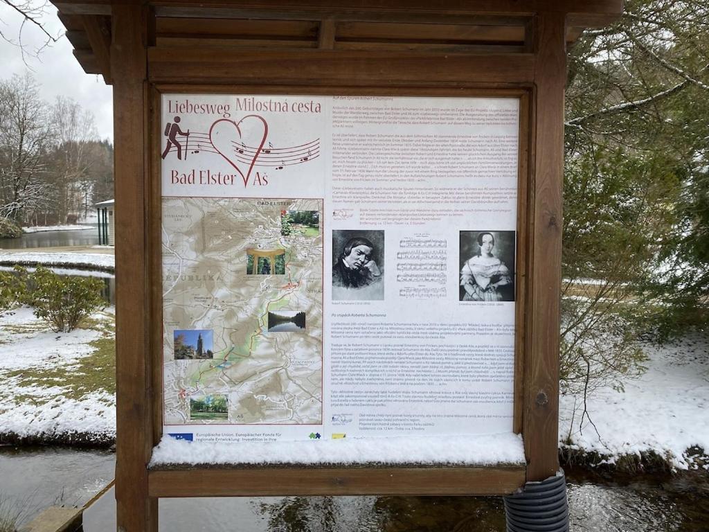 Fewo Roland Ranft Direkt Am Kurpark Barrierearm 60Qm Bad Elster Exterior photo