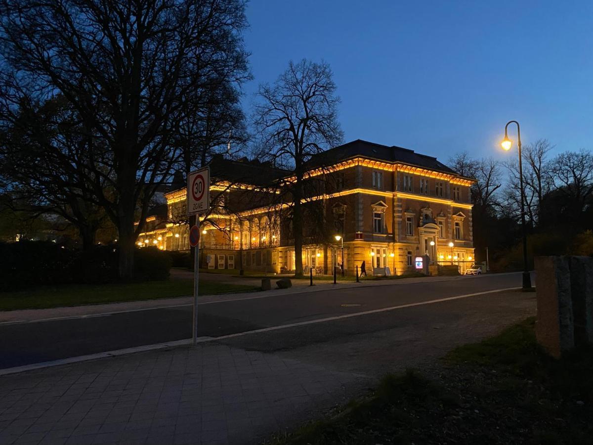 Fewo Roland Ranft Direkt Am Kurpark Barrierearm 60Qm Bad Elster Exterior photo